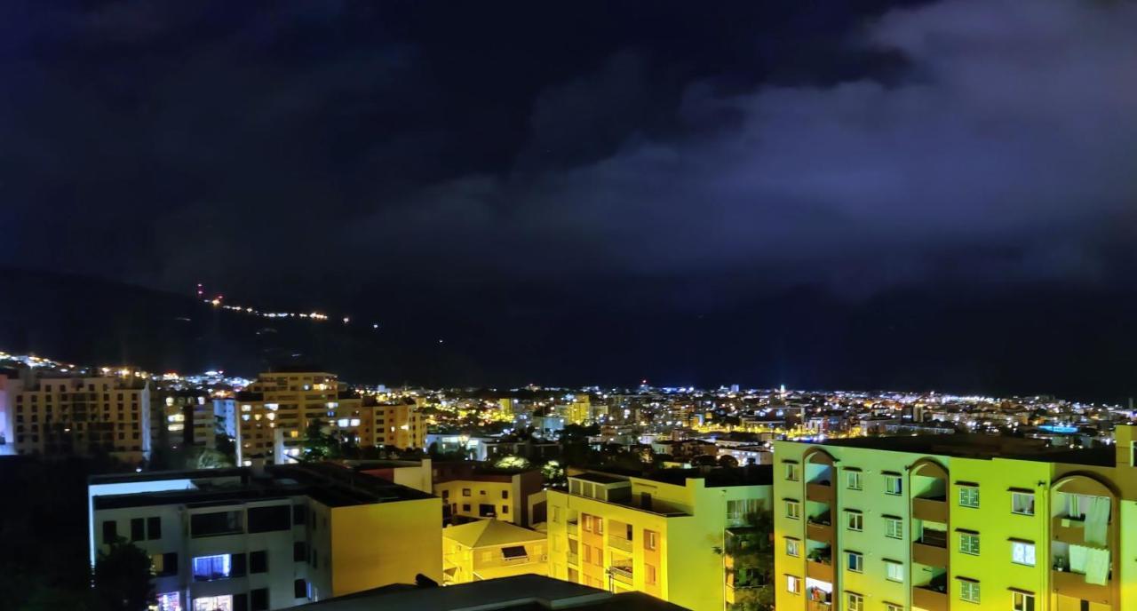 Grand Studio Cosy Le Phare Dionysien - Residence Le Phoenix سان دوني المظهر الخارجي الصورة